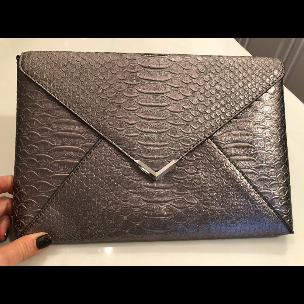 Stella & Dot clutch
